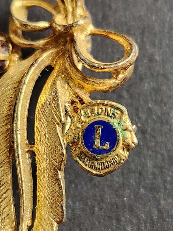 Vintage Lions Club International Gold Tone Leaf Faux Pearl Brooch Pin - as per photograph