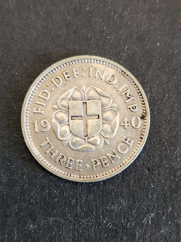 UK Threepence 1940 - as per photograph