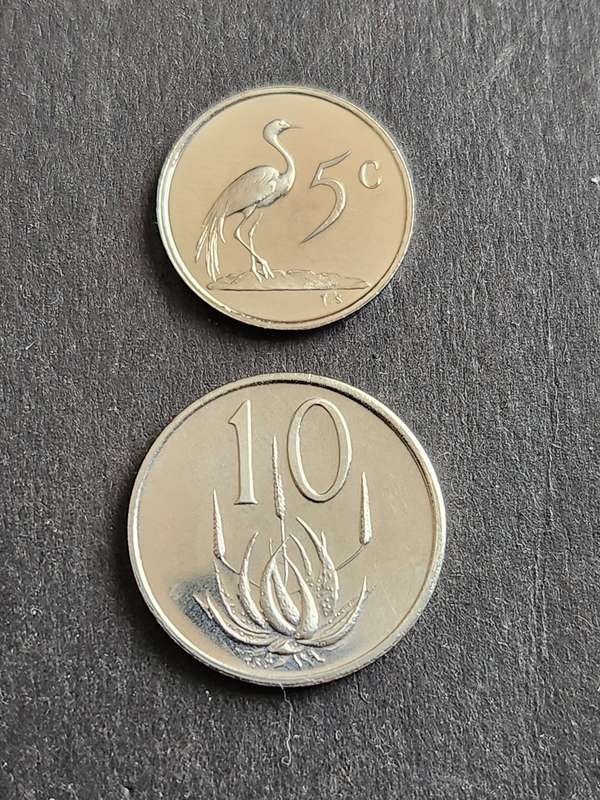 Republic 5 and 10 Cents 1980 Proof - as per photograph