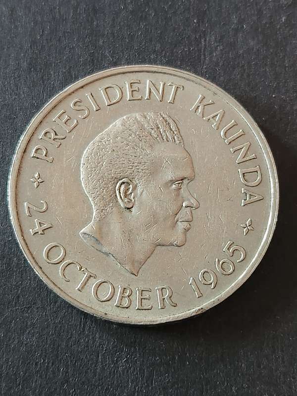 Zambia 5 Shillings 1965 - as per photograph