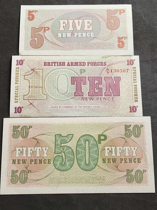 British Armed Forces 5/10 and 50 New Pence 6th series EF+/UNC - as per photograph