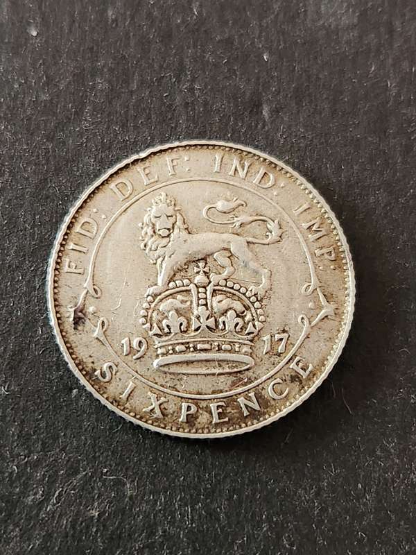 UK Sixpence 1917 Silver - as per photograph
