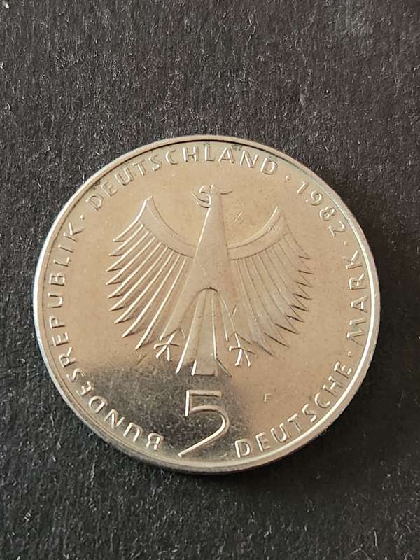 Bundes Republic 5 Deutsche Mark 1982 United Nations Conference - as per photograph