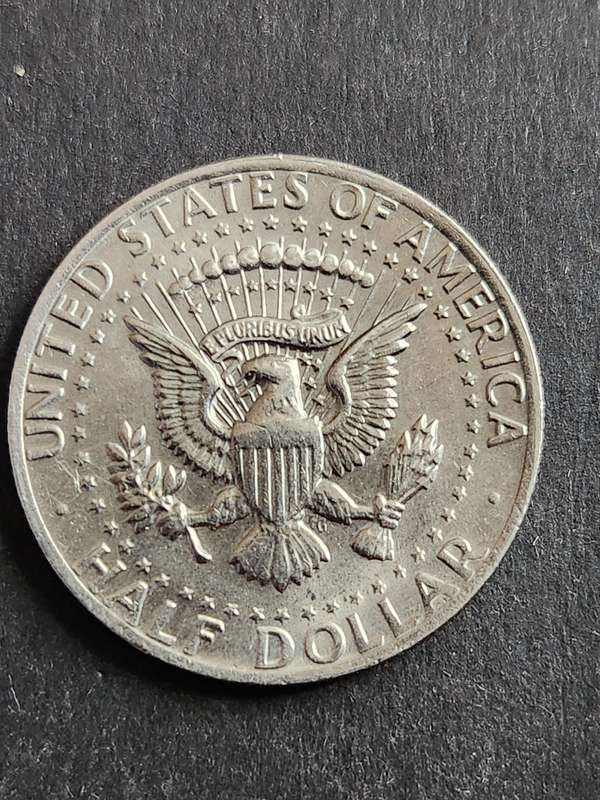 USA Kennedy  1/2 Dollar 1974 - as per photograph