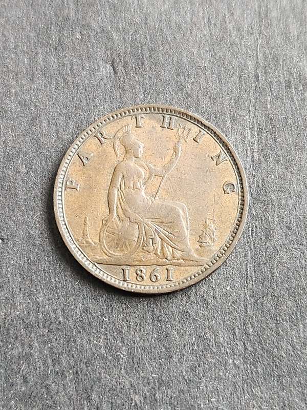 UK Farthing Queen Victoria 1861 - as per photograph