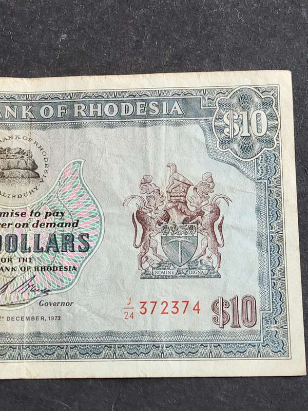 Reserve Bank of Rhodesia 10 Dollars Salisbury 15 December 1973 Rhodes Watermark- as per photograph
