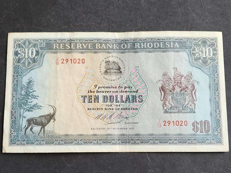 Reserve Bank of Rhodesia 10 Dollars Salisbury 20 November 1973 Rhodes Watermark - nice condition