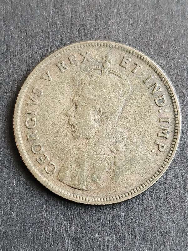 East Africa One Shilling 1922 .250 Silver