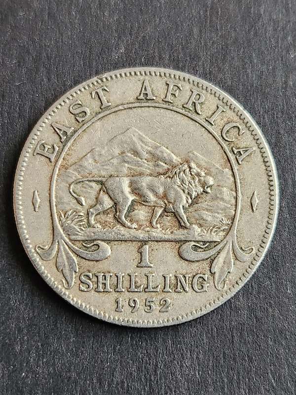 East Africa One Shilling 1952 .250 Silver