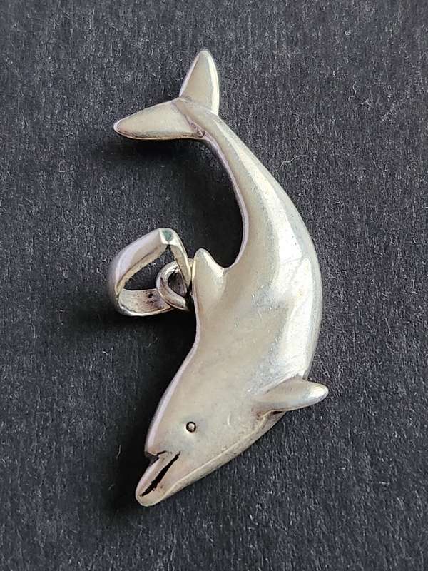 Vintage Sterling Silver Dolphin Pendant 6.5g UNC