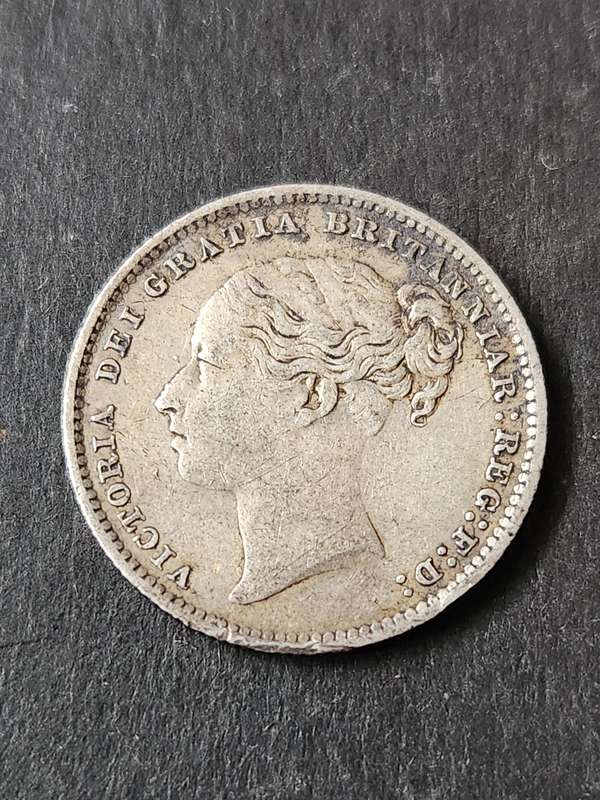 Queen Victoria Younghead One Shilling 1887 Silver