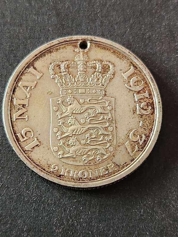Denmark 2 Kroner 1937 (holed)