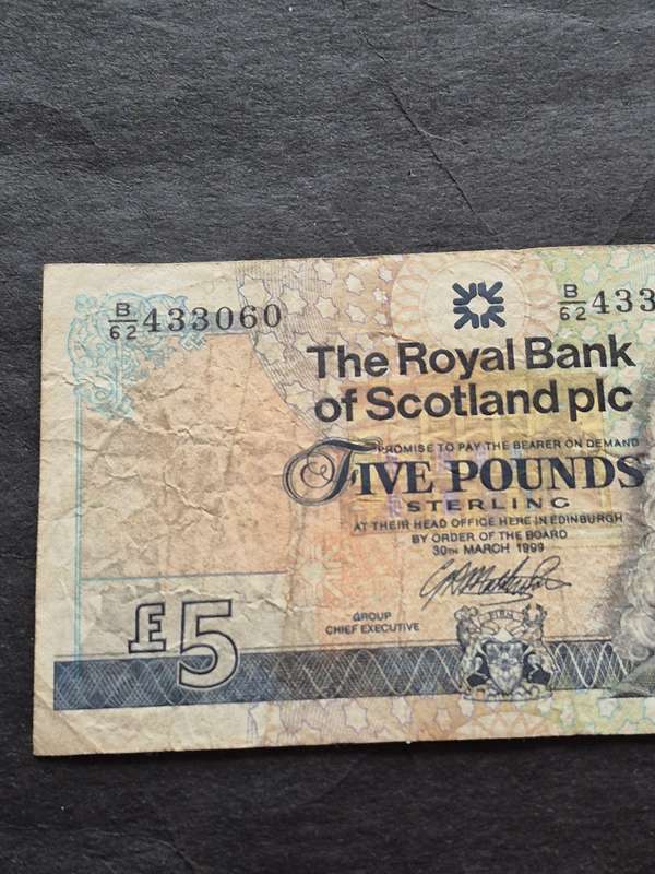 Royal Bank of Scotland 5 Pounds Commorative Royal College  of Surgeons