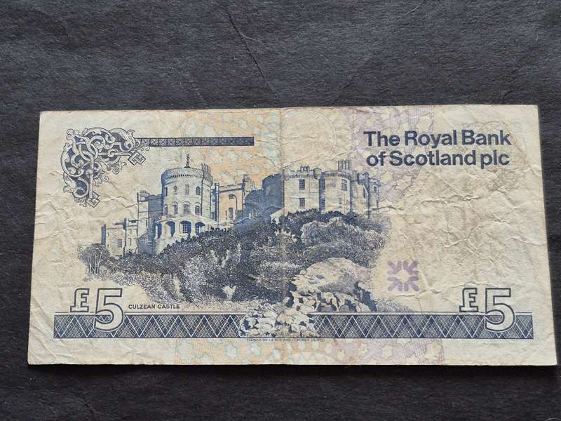 Royal Bank of Scotland 5 Pounds Commorative Royal College  of Surgeons
