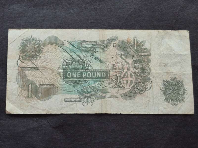 O' Brien Circulated One Pound English Bank Note