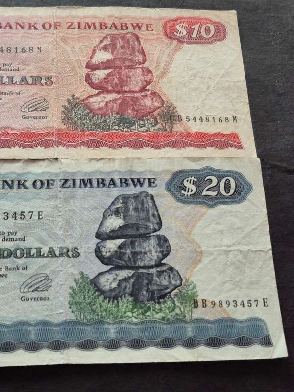 Reserve Bank of Zimbabwe 10 Dollars Harare 1994 and 20 Dollars Harare 1994