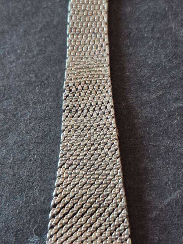 Vintage Ladies Bulova Accutron 10 Microns Rolled Gold Quartz Watch (not working)