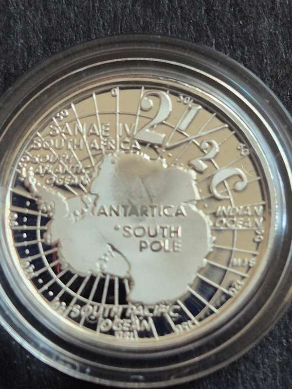 2008 International Polar Year (SA Agaluhus) 2 1/2 Cents Silver Coin