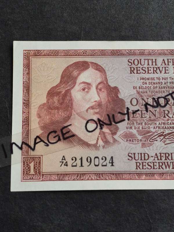 G Rissik One Rand 2nd issue 1966 Springbok Watermark (very nice condition)