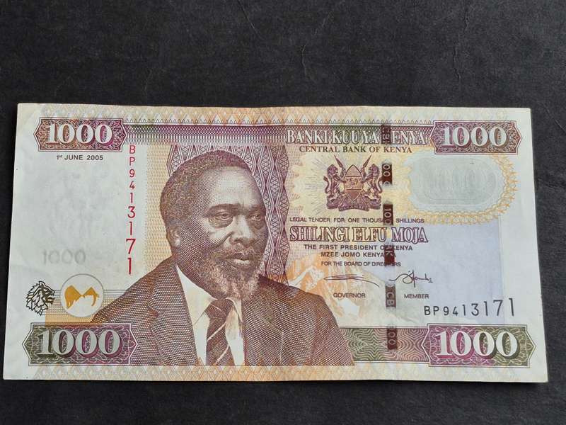 Kenya 1000 Shilingi 1 June 2005 (nice condition)