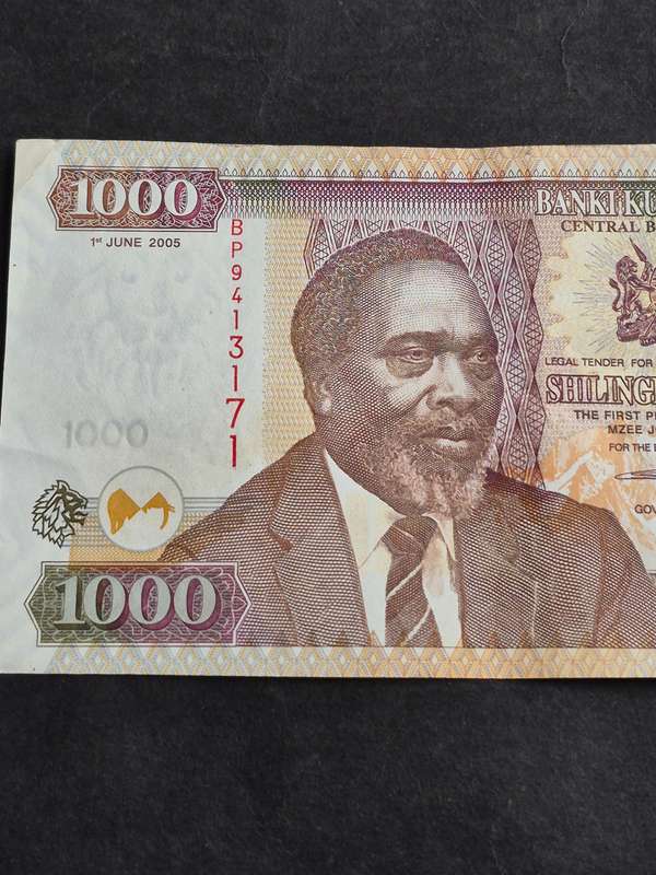 Kenya 1000 Shilingi 1 June 2005 (nice condition)