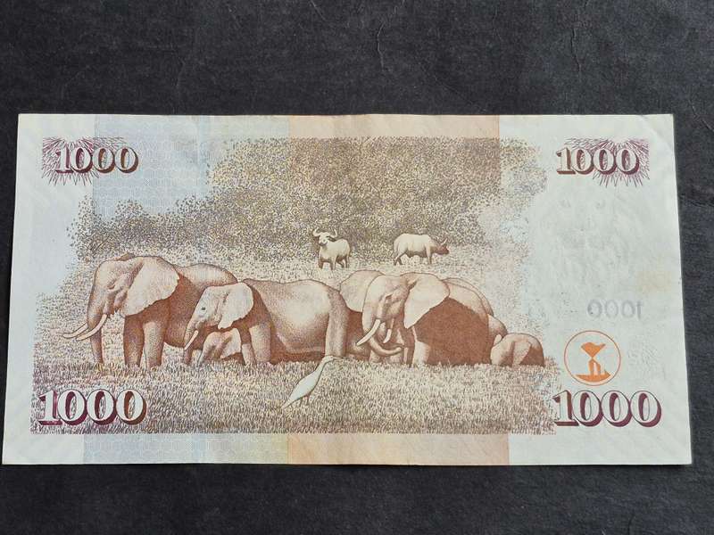 Kenya 1000 Shilingi 1 June 2005 (nice condition)