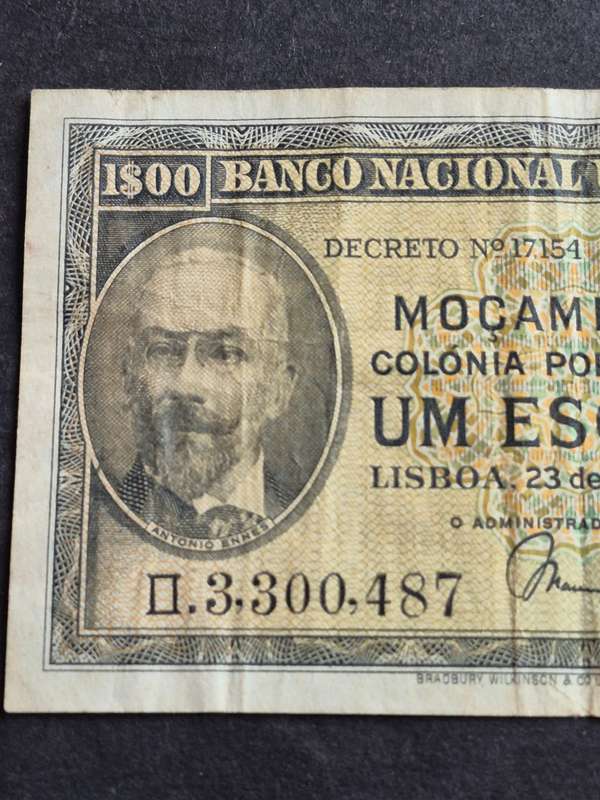 Mozambique One Escudo 1944 (nice condition)
