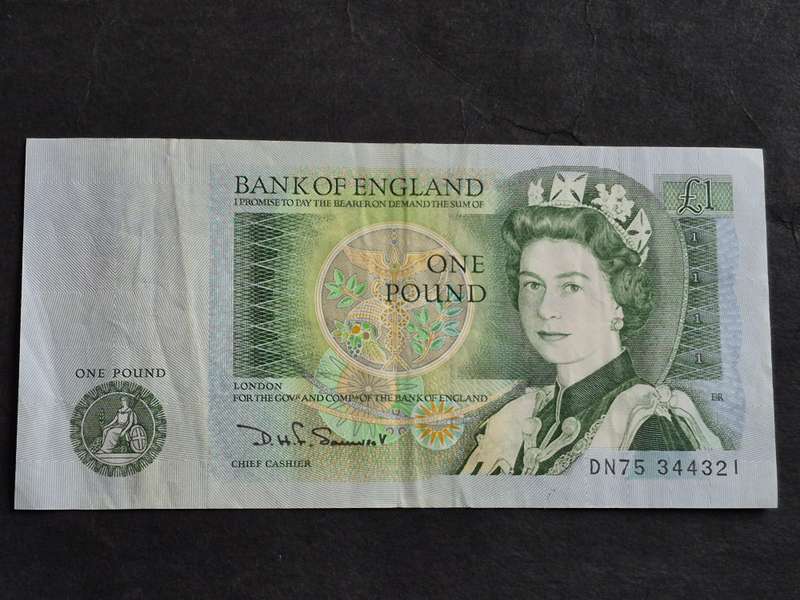 Bank of England One Pound (nice condition)