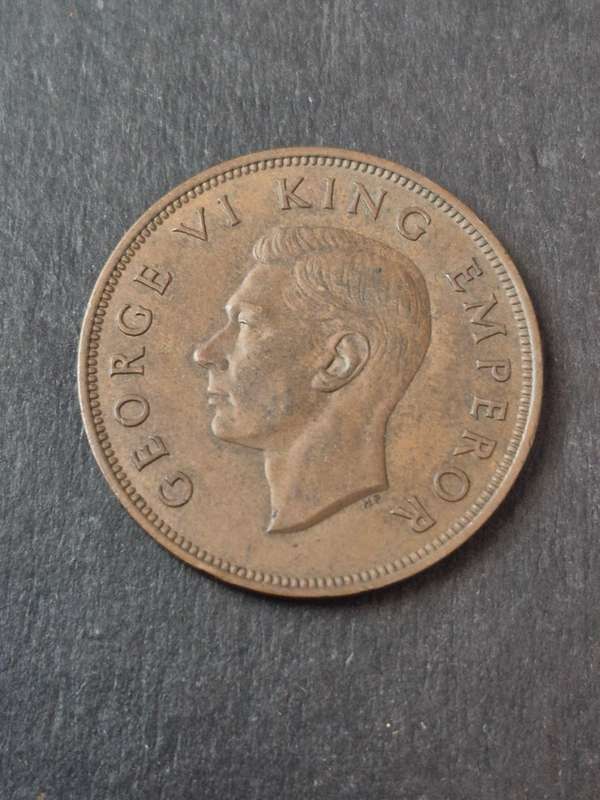 New Zealand One Penny 1940 (nice condition)