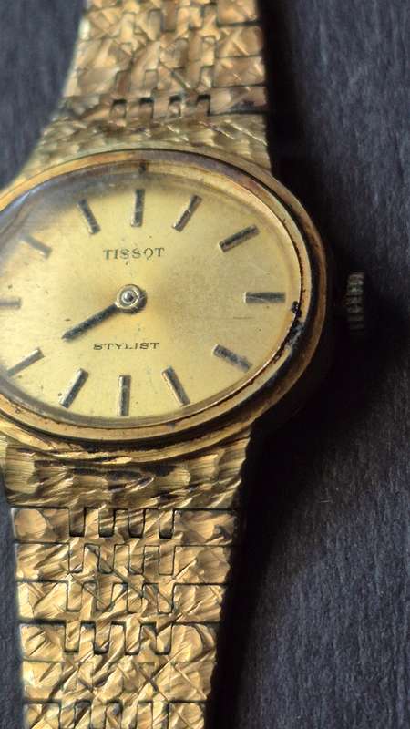 Vintage Ladies Tissot Stylist Mechanical Wrist Watch- sold as is (hand is broken)