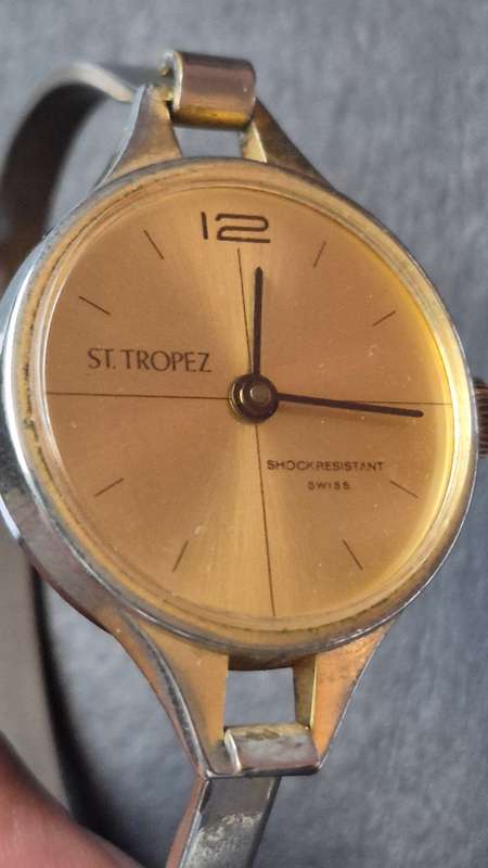 Vintage Ladies Sainst Tropez Shock Resistant Swiss made Mechanical Watch (not working)