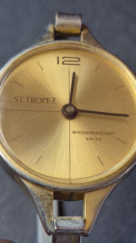 Vintage Ladies Sainst Tropez Shock Resistant Swiss made Mechanical Watch (not working)