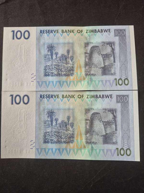 2 x Reserve Bank of Zimbabwe 100 Dollars AA series Harare 2007 consecutive numbers (nice condition)