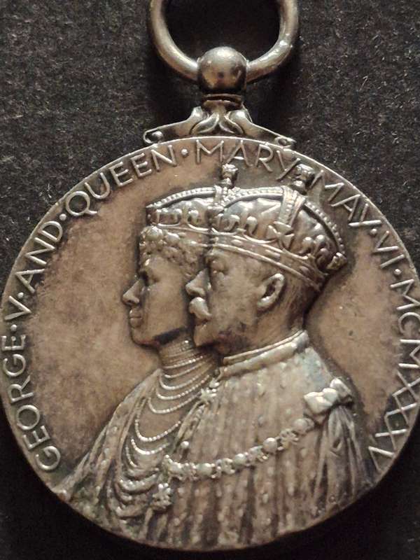 Silver Jubilee Medal King George V and Queen Mary 1935