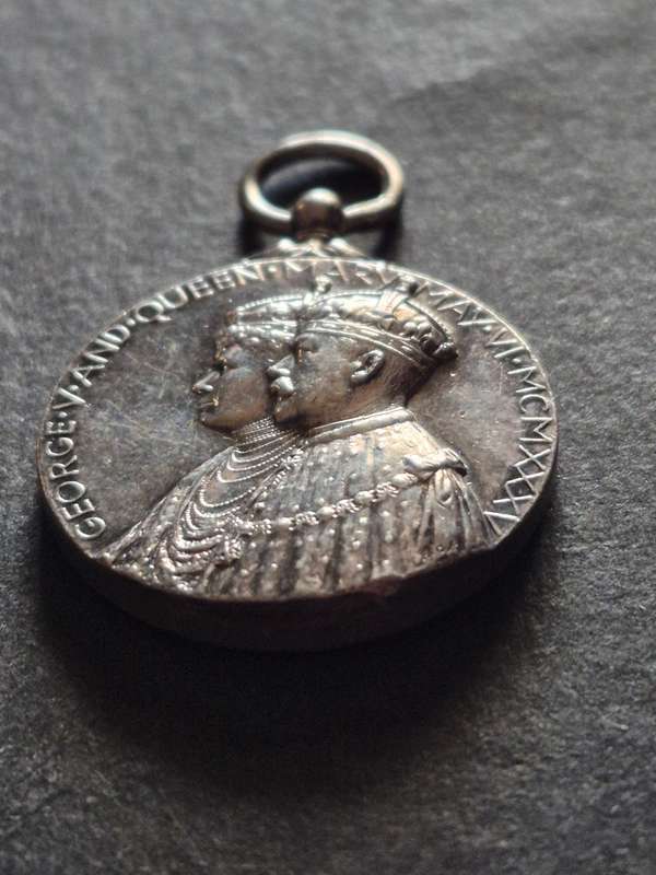Silver Jubilee Medal King George V and Queen Mary 1935