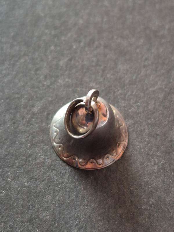 Vintage Silver Bell Charm 1.8g