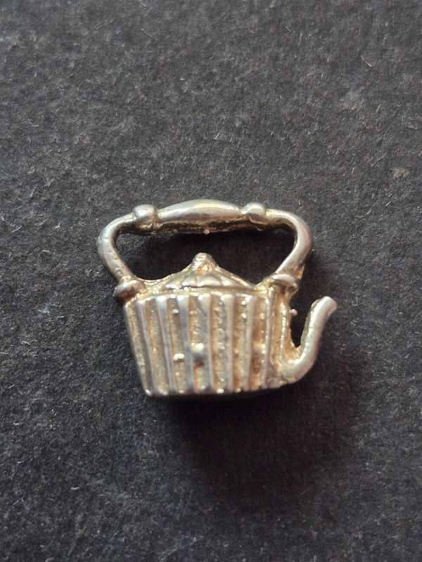 Vintage Sterling Silver Teapot Charm 3g