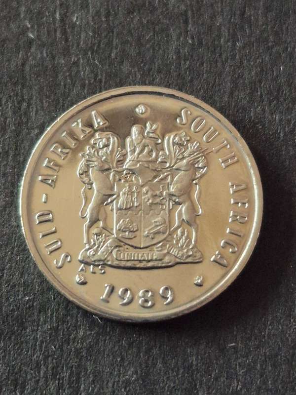 Republic 5 Cents 1989 (scarce date) excellent condition