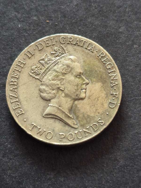 UK 2 Pounds Euro 1996 Soccer Coin