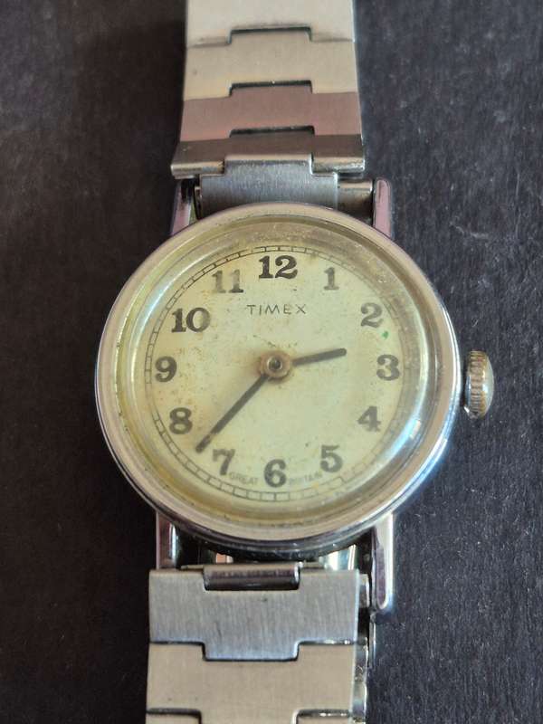 Vintage Ladies Timex Mechanical Wrist Watch- made in Great Britain (not working)