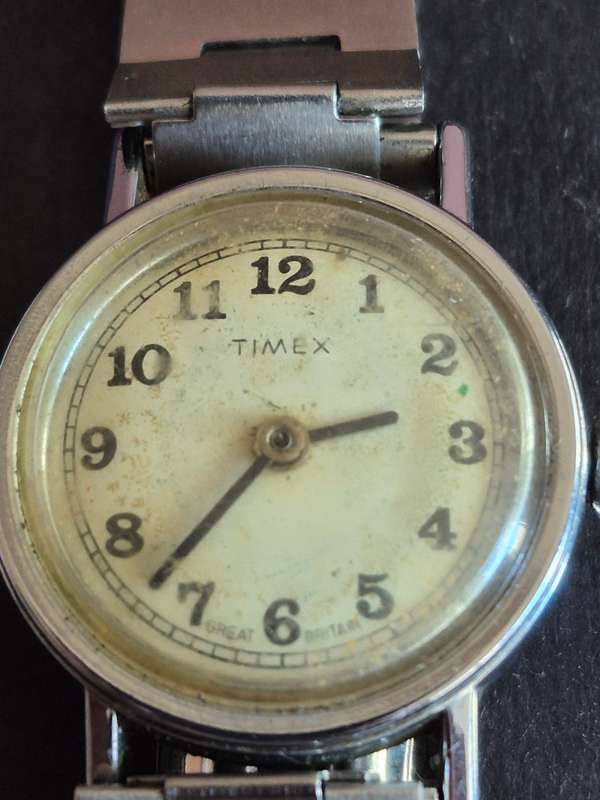 Vintage Ladies Timex Mechanical Wrist Watch- made in Great Britain (not working)