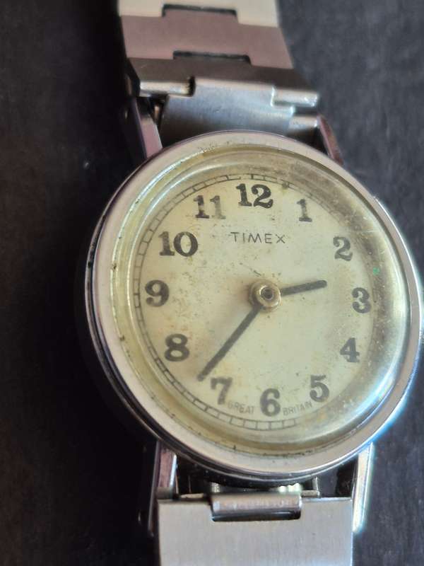 Vintage Ladies Timex Mechanical Wrist Watch- made in Great Britain (not working)