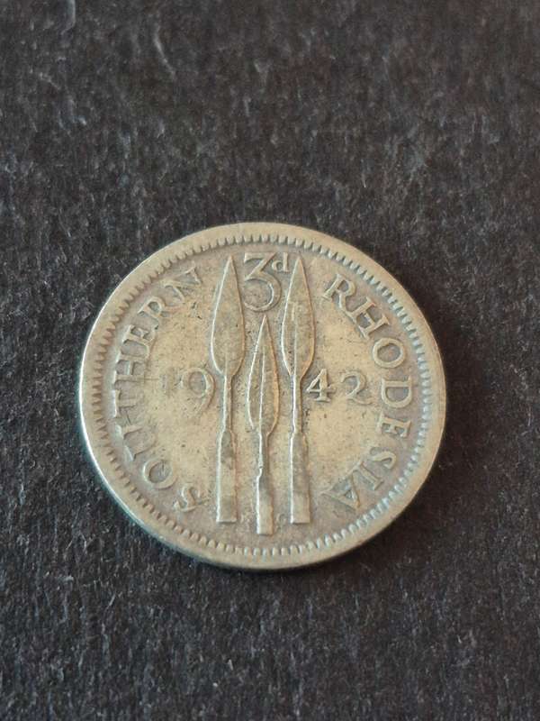 Southern Rhodesia Threepence 1942  .925 Silver