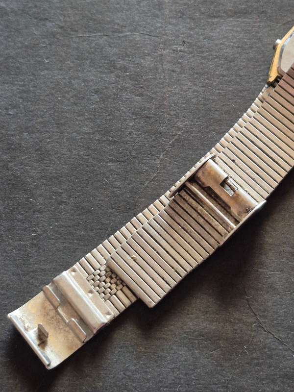 Vintage Seiko Quartz Watch (untested) not working