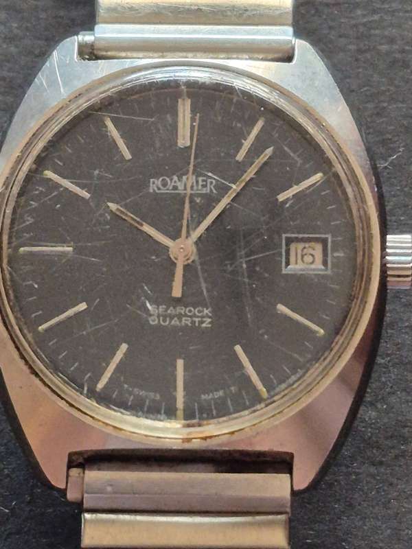 Vintage Roamer Searock Quartz Men's Wrist Watch (untested) not working