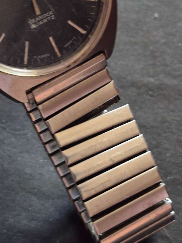 Vintage Roamer Searock Quartz Men's Wrist Watch (untested) not working
