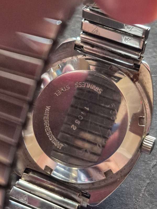 Vintage Roamer Searock Quartz Men's Wrist Watch (untested) not working