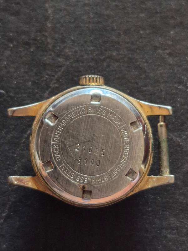 Vintage Buler 17 Jewels Water Resistant Anti Magnetic Ladies Wrist Watch (not working)