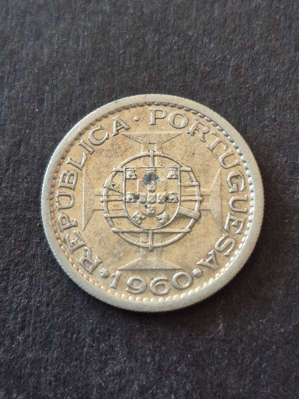 Republica Portuguesa Mozambique 5 Escudos 1960 Silver