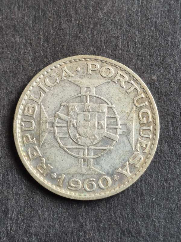 Republica Portuguesa Mozambique 20 Escudos 1960 Silver .720